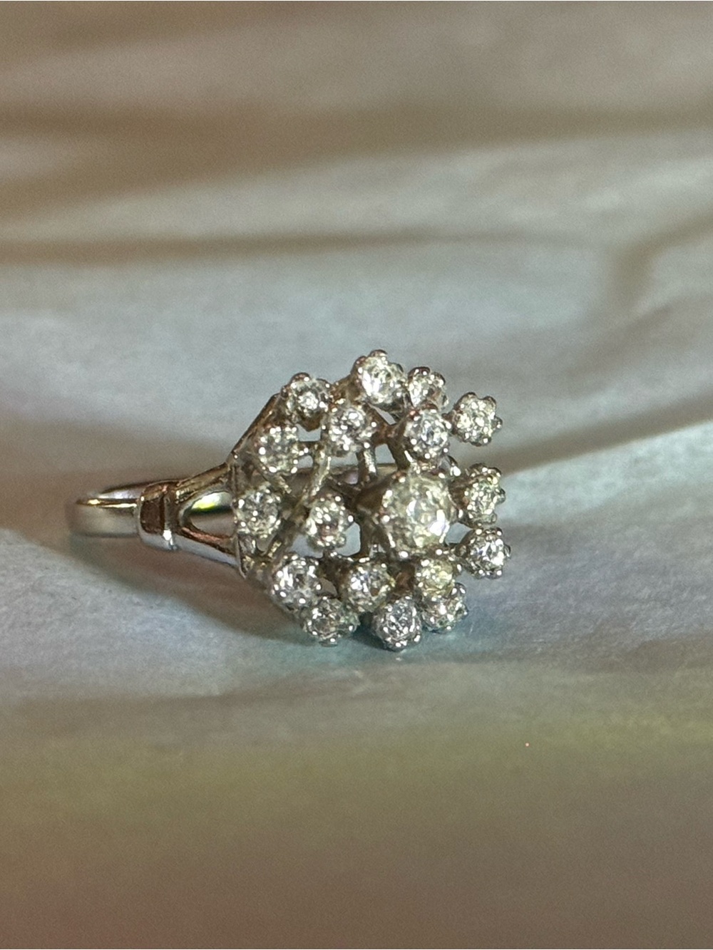 Vintage Silver Tone Cluster Ring – Clear Rhinestone Dome / Cocktail Ring